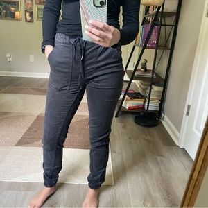 American Eagle Joggers